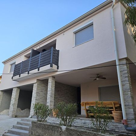 Apartmani Porat Sali Εξωτερικό φωτογραφία