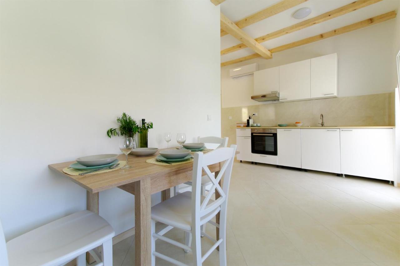 Apartmani Porat Sali Εξωτερικό φωτογραφία