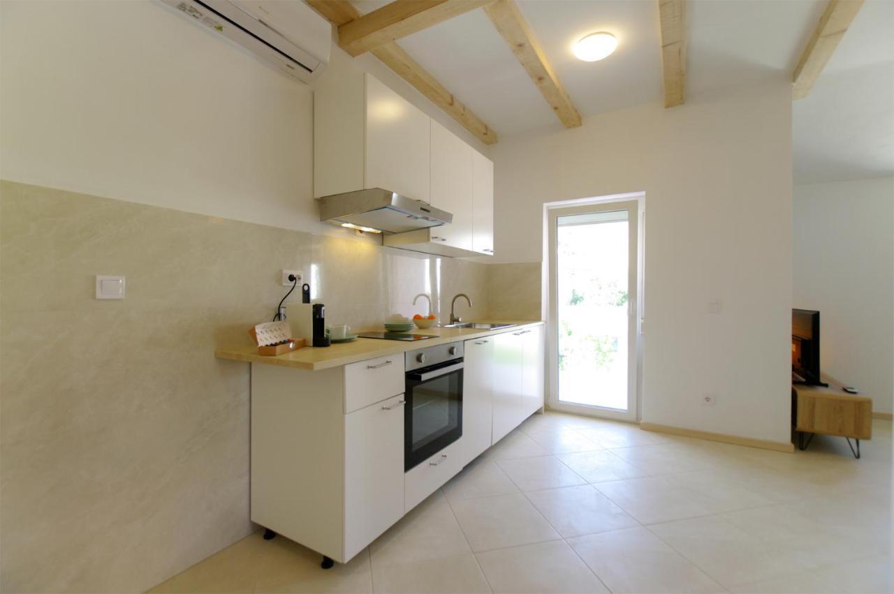 Apartmani Porat Sali Εξωτερικό φωτογραφία